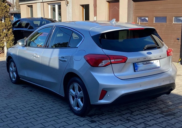 Ford Focus cena 25900 przebieg: 140000, rok produkcji 2018 z Namysłów małe 172